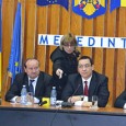 Sucã şi precampania, iubirile de la PSD la PNL şi Pro România şi dragostea trioului Ponta-Duicu-Gherghe Mã fraţilor, dacã vrei sã vezi cum creşte temperatura politicã în Mehedinţi, te uiţi aşa pin piaţa publicã. Îi vezi pe toţi, care mai de care, unii pin piaţã,...