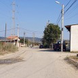 Sucã, Zbanghiu şi pensia, promisiunile mehedinţene de campanie şi clasele din curtea şcolii Mã fraţilor, începu şcoala pentru unii, nu şi pentru al lu Zbanghiu. Pã nu, cã zisã cã el nu sã duce pãnã la Crãciun, stã pin curte, mai sã uitã...