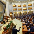    Taman când ne aşteptam mai puţin, social-democraţii vin şi trântesc o moţiune de cenzurã pe masa guvernului. Luaţi cu alte griji, dar şi cu efuziunea legatã de regresul îmbucurãtor...